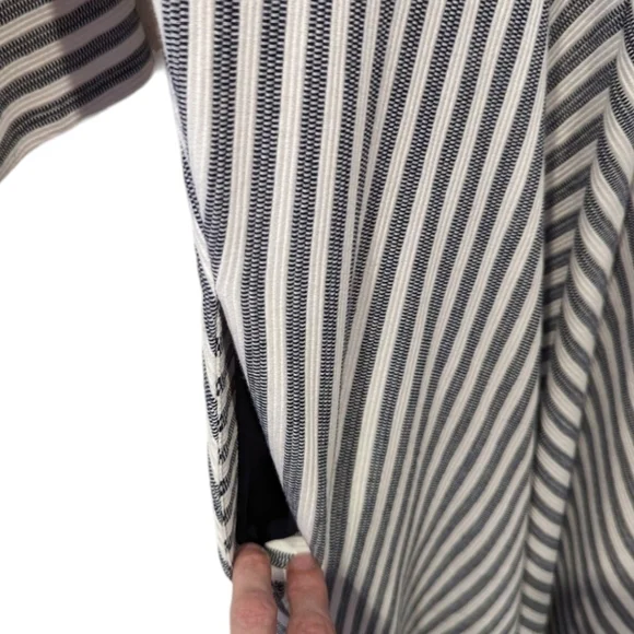 Lands' End Grey & White Diagonal Stripe Chevron Heavyweight Plus Size Dress (18) - Picture 6 of 6